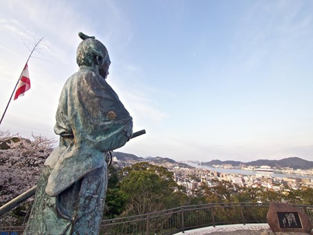13天 日本、韓國【熊野大花火大會.天空膠囊列車】鑽石公主郵輪之旅 | 尊賞假期 Premium Holidays